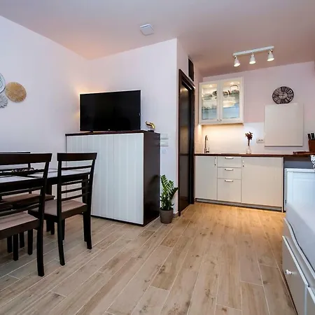 Romantic Studio For 2 In The City Centre Apartment Rovinj